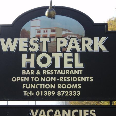 West Park Hotel Chalets Clydebank Bagian luar foto