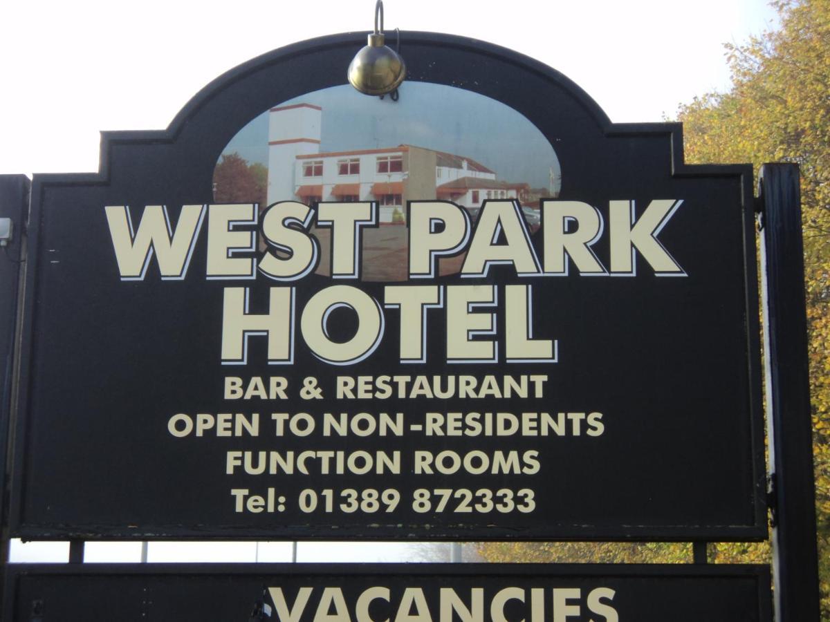 West Park Hotel Chalets Clydebank Bagian luar foto